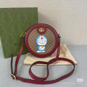 Gucci bags are new, trendy and versatile, interpreting high-end fashion attitude